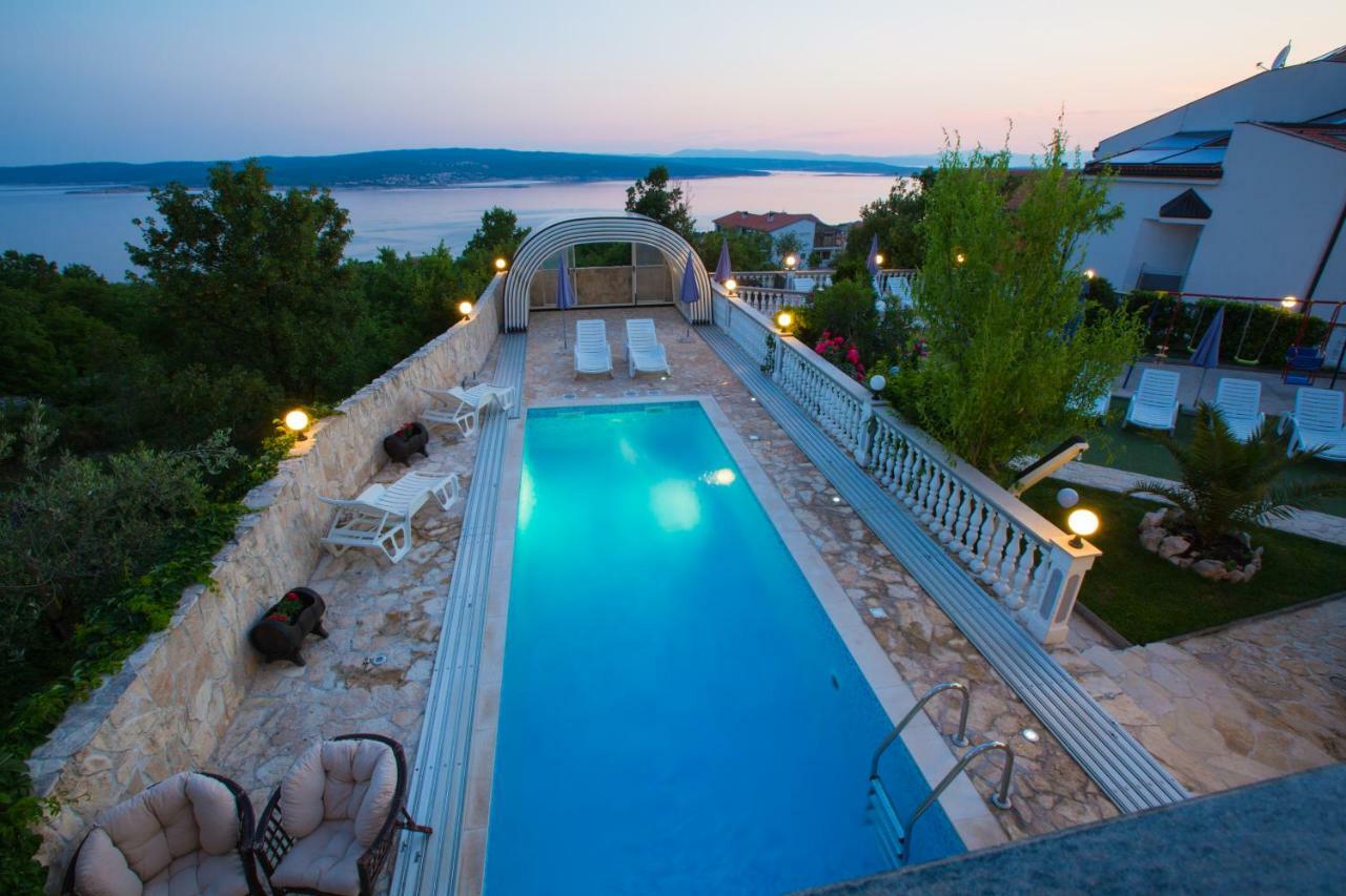 Mara * Crikvenica